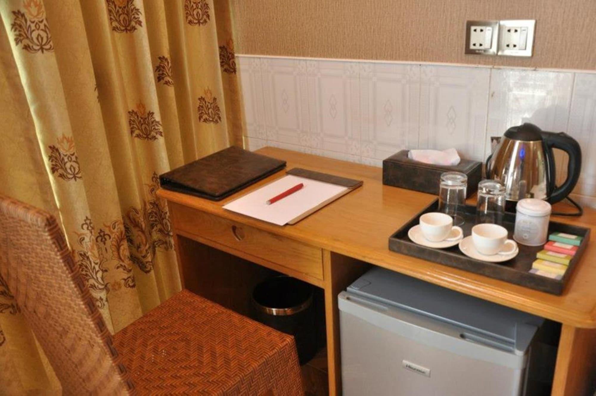 Smart Hotel Мандалей Екстериор снимка