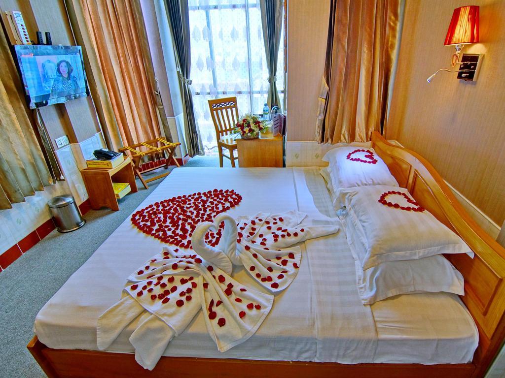 Smart Hotel Мандалей Екстериор снимка