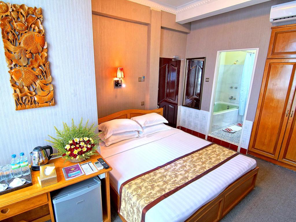 Smart Hotel Мандалей Екстериор снимка